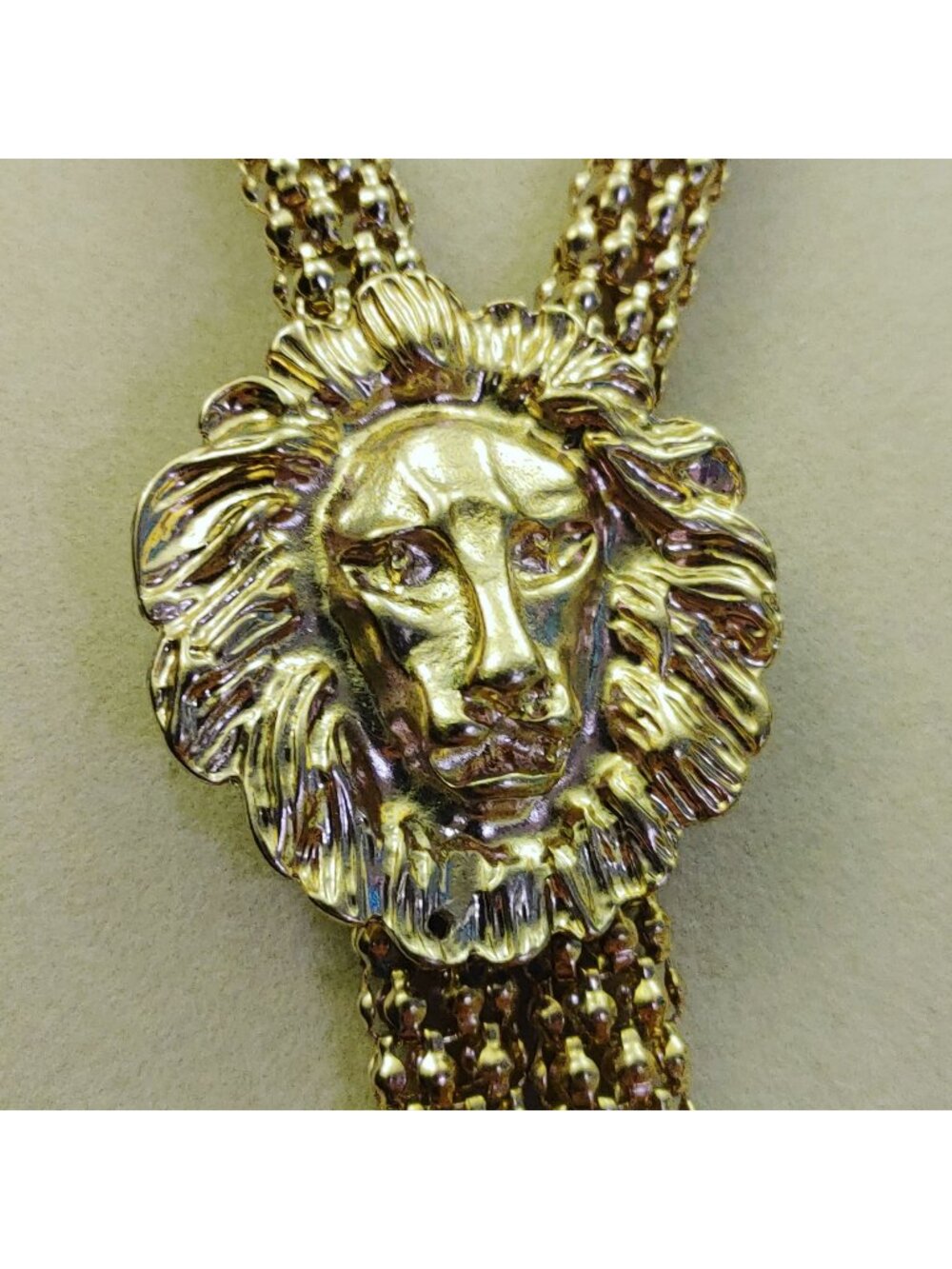 Lion Necklace Mesh Chain Vintage Gold Tone 24 Inch 5 Inch Tassels Pendant